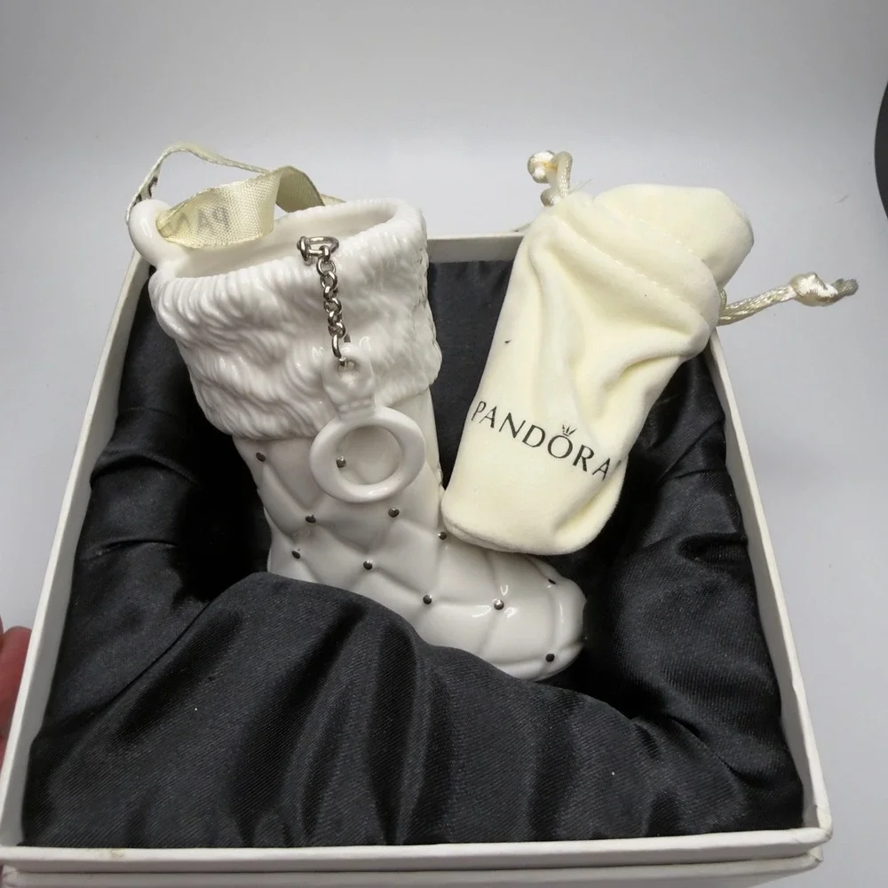 Pandora 2012 limited